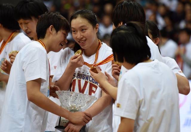女篮国手里的高材生——专访中国女篮队员邵婷