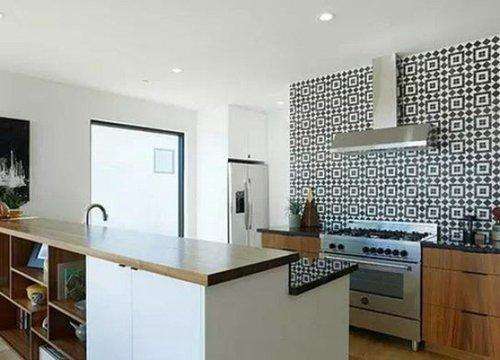  小伙自建奢华别墅 :地处魔都1500元一平米