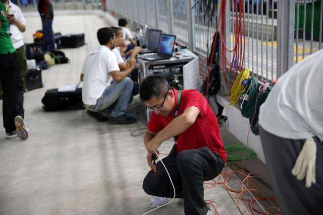里约我们来了！新华社前方发稿中心开始搭建改造