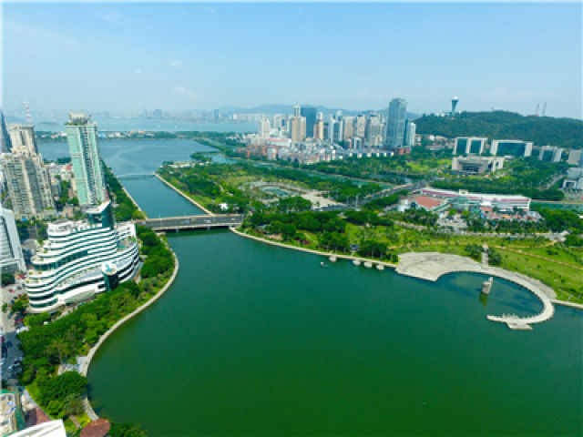 这是5月17日航拍的厦门筼筜湖周边景观.新华社记者姜克红摄