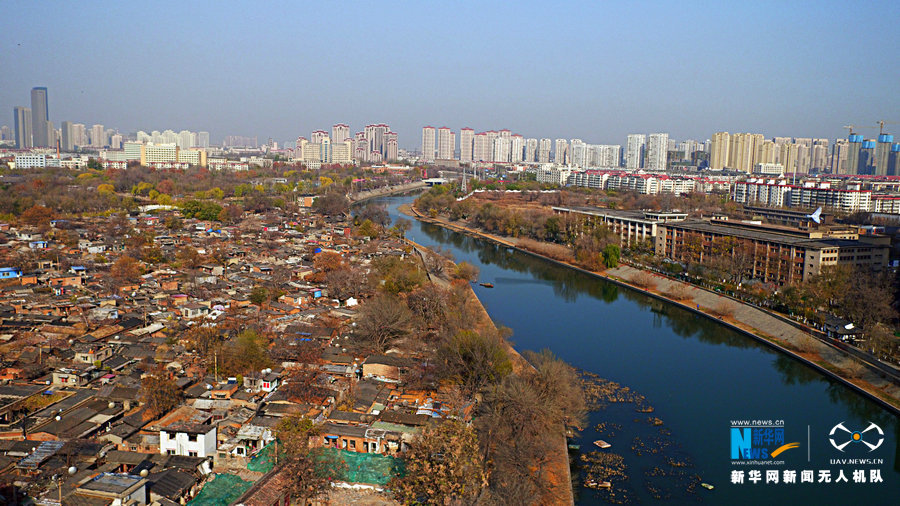 12月4日,航拍天津红桥区西沽即将拆迁的棚户区.(新华网张博摄)