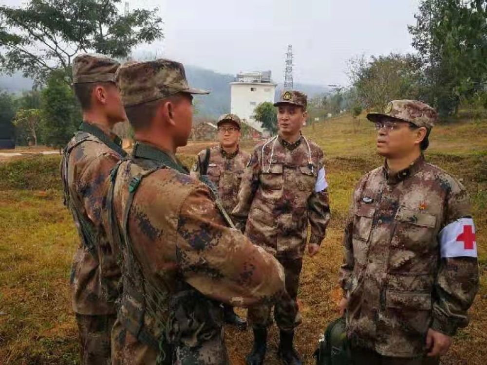 南部战区总医院红棉卫士医疗队赴边疆为军民送医送药