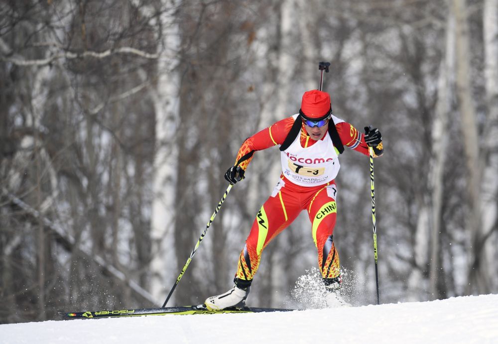 米纳在阿尔卑西亚冬季两项中心举行的2018年平昌冬奥会冬季两项女子12