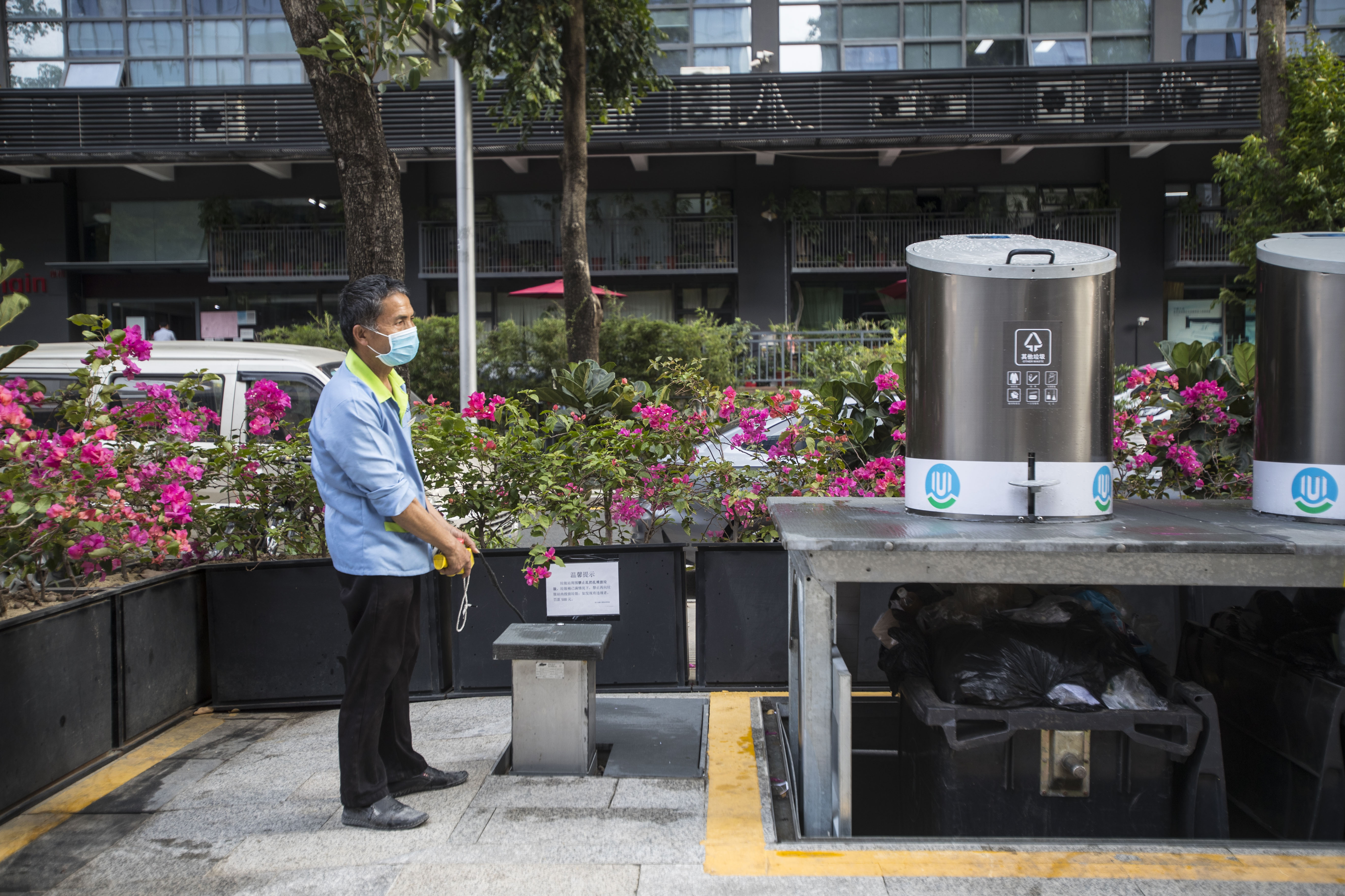 迈睿环境:地埋式垃圾桶助力环保城市建设