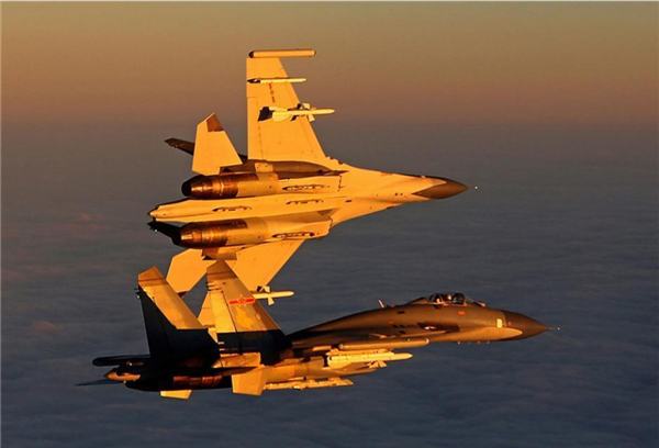 "金头盔"蒋佳冀与他的小伙伴们.