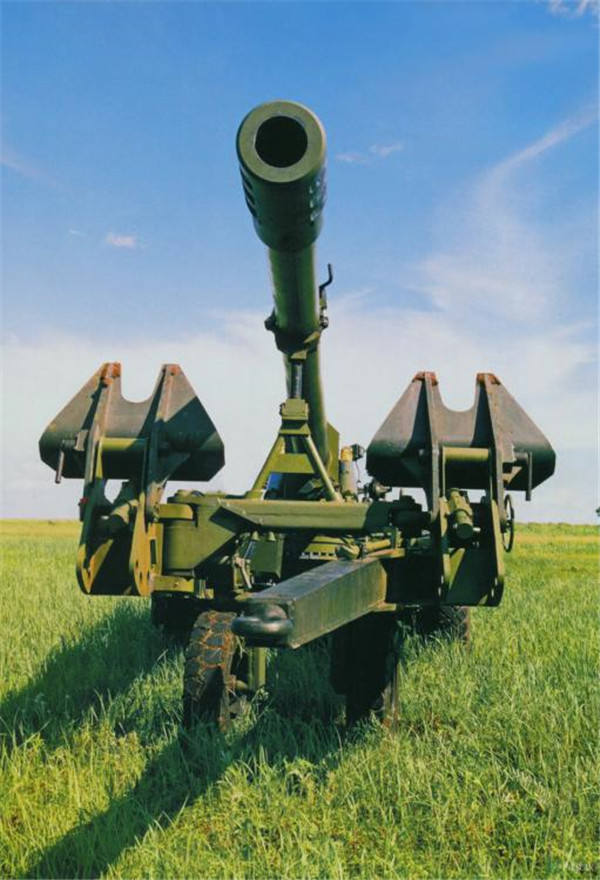 中国超轻型火炮图片