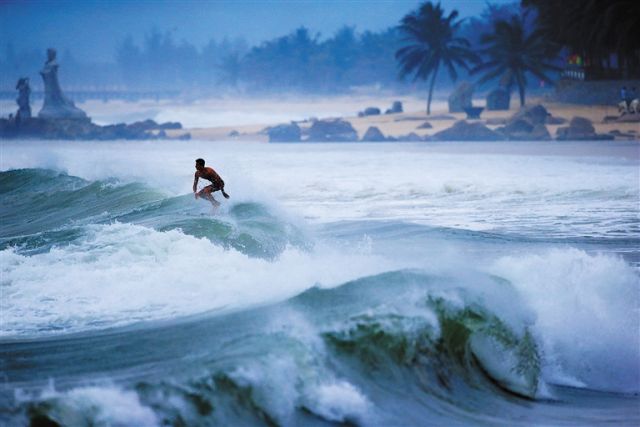 冬季万宁邀你来冲浪!