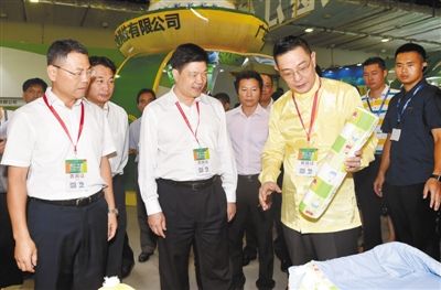 (记者郭丹 何有凤 通讯员陈丹)2日上午,2016湛江·东盟农产品交易