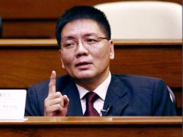 世荣兆业董事长涉嫌洗钱被监视居住