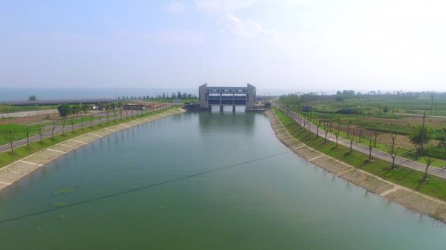 断头河上建水闸迎"活水"