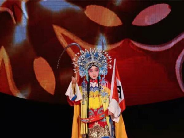 邯郸童星邓鸣璐再上央视春晚