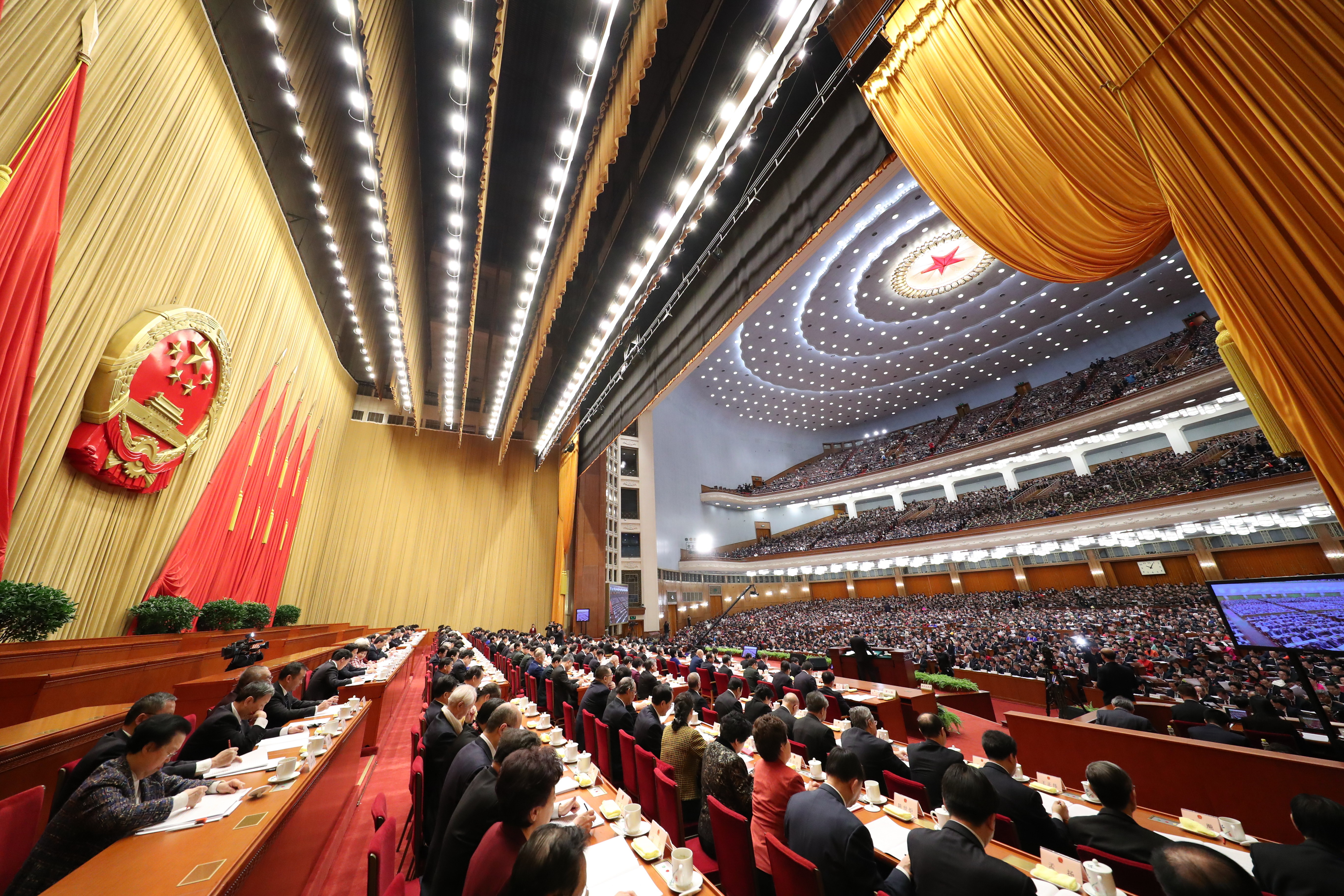 3月5日,第十二届全国人民代表大会第五次会议在北京人民大会堂开幕.