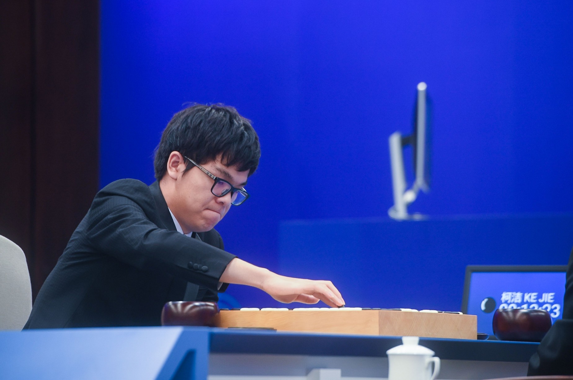 中国棋手柯洁在比赛中.新华社记者徐昱摄