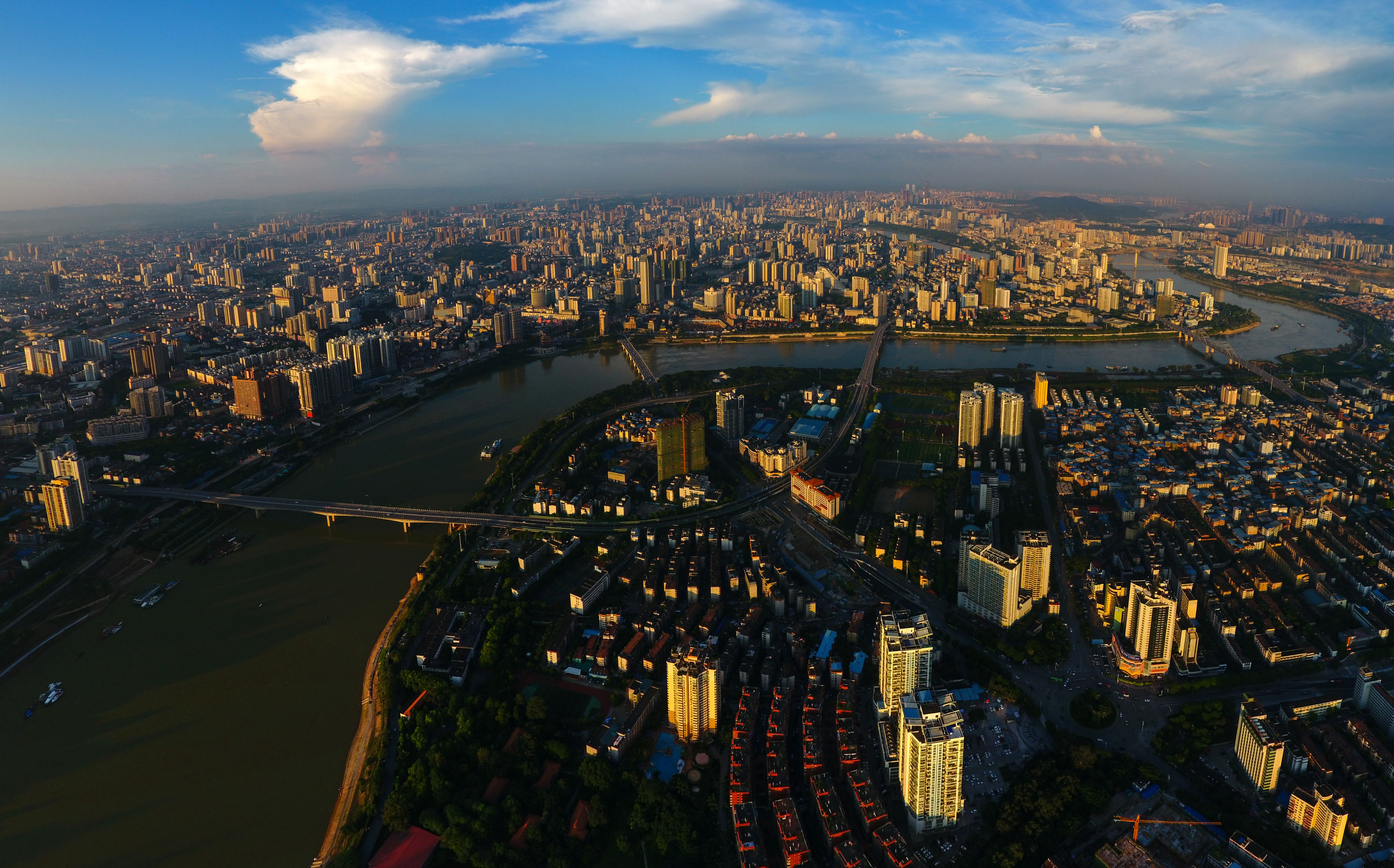 "天空之眼"瞰南宁