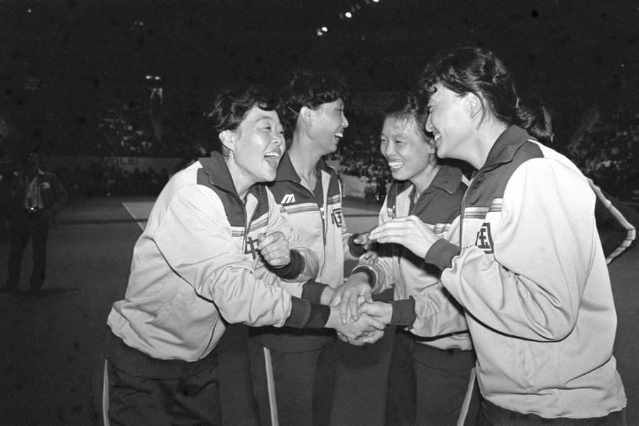 35年前的今天,中国女排第一次夺得世锦赛冠军