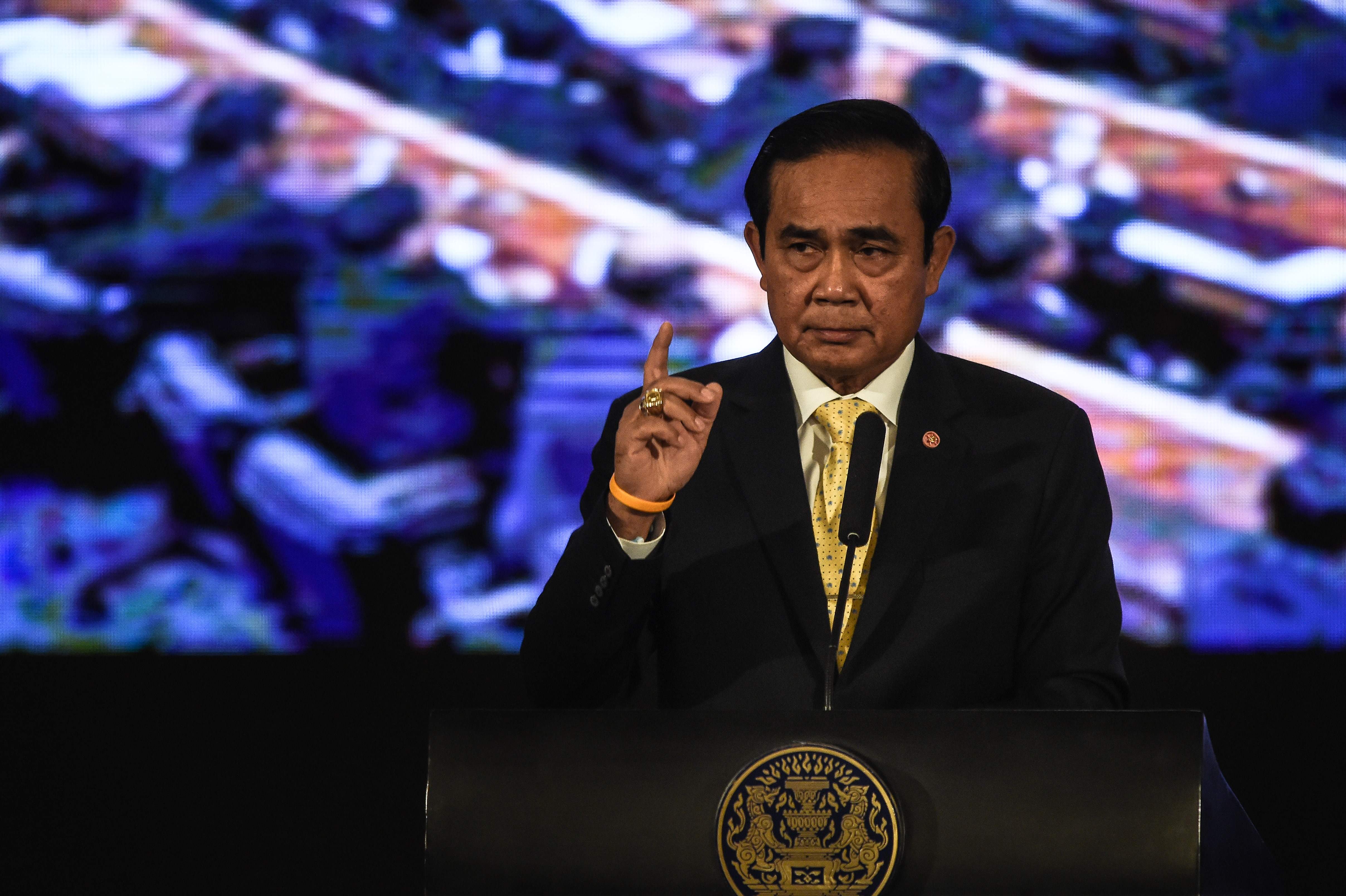泰国总理:预计明年11月举行大选