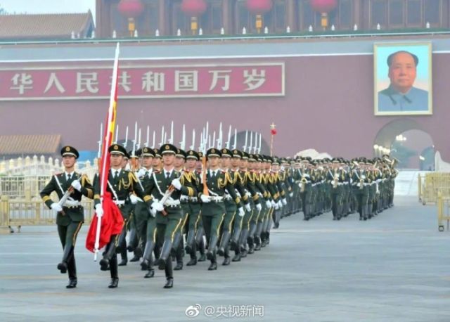 今天,向国旗护卫队战士们致敬,告别! 新湖南www.hunanabc.com
