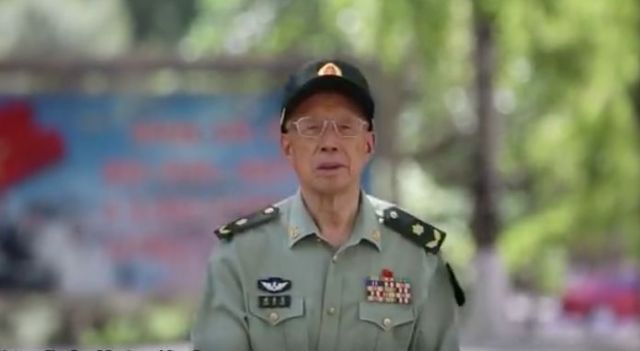 科研项目的负责人匆匆赶到装甲兵工程学院上班臧克茂穿着军装7点半