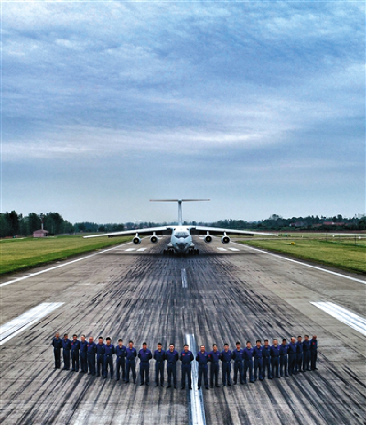 2018,这些中国军人请接受我们的致敬!