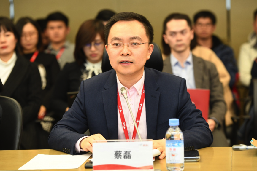 京东集团副总裁兼益世商服执行董事蔡磊致辞