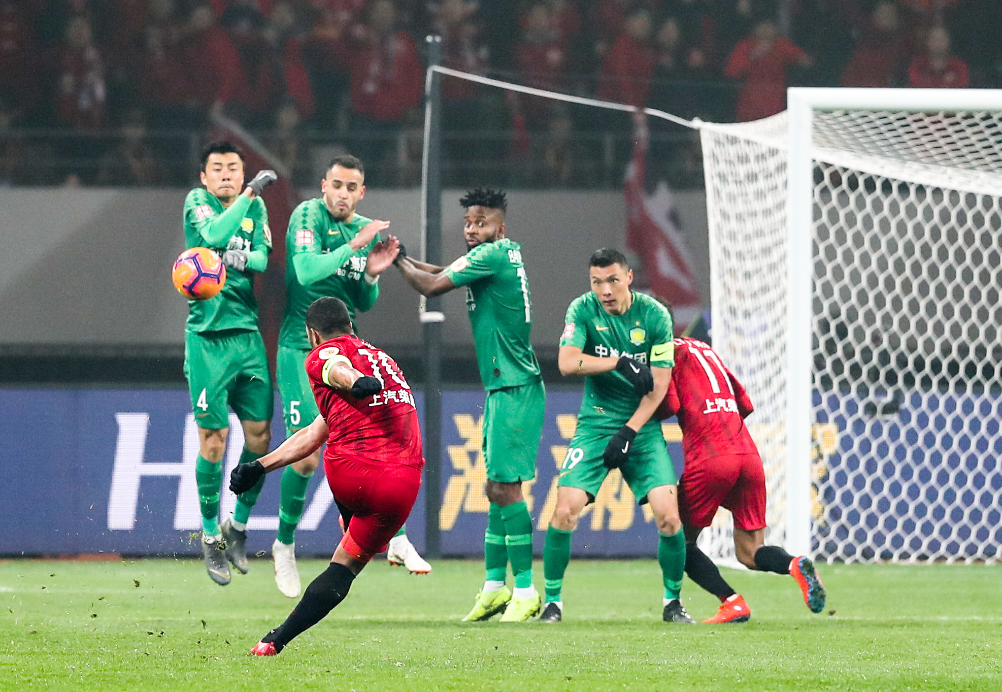 上海上港夺得2019中国足球协会超级杯冠军