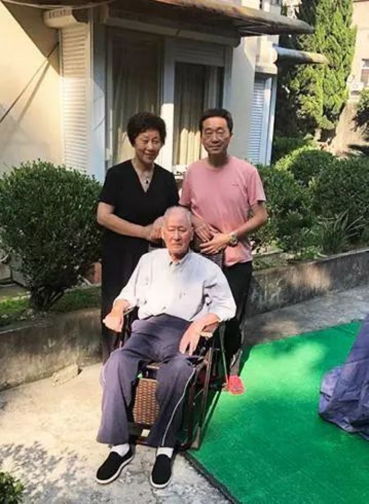 病危老人给医生塞张纸条：我是遗体捐献者，别忘了