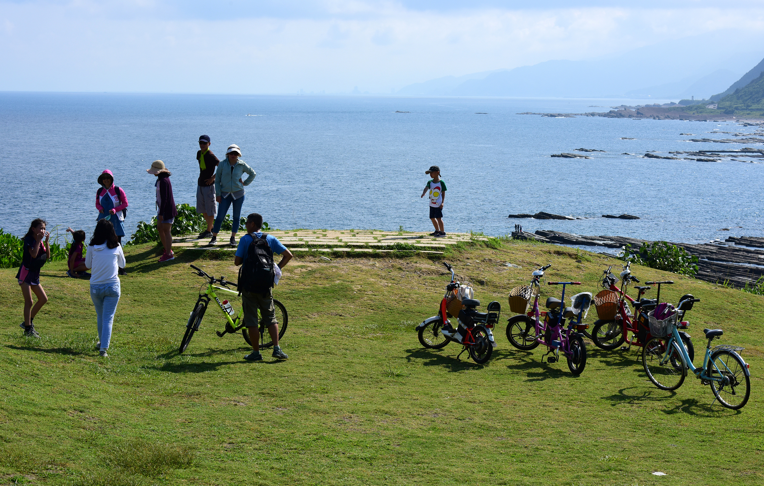台湾夏日海岸风光迷人