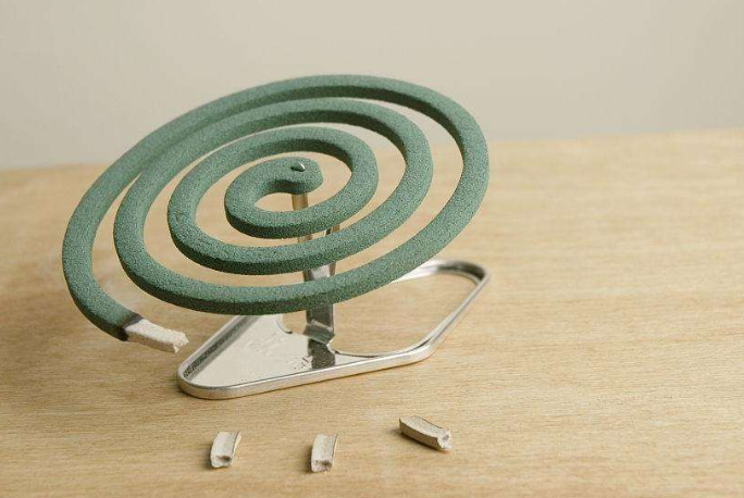 蚊香,杀虫剂,虽说能够杀死蚊子,但若连续使用时间过长,也会危害