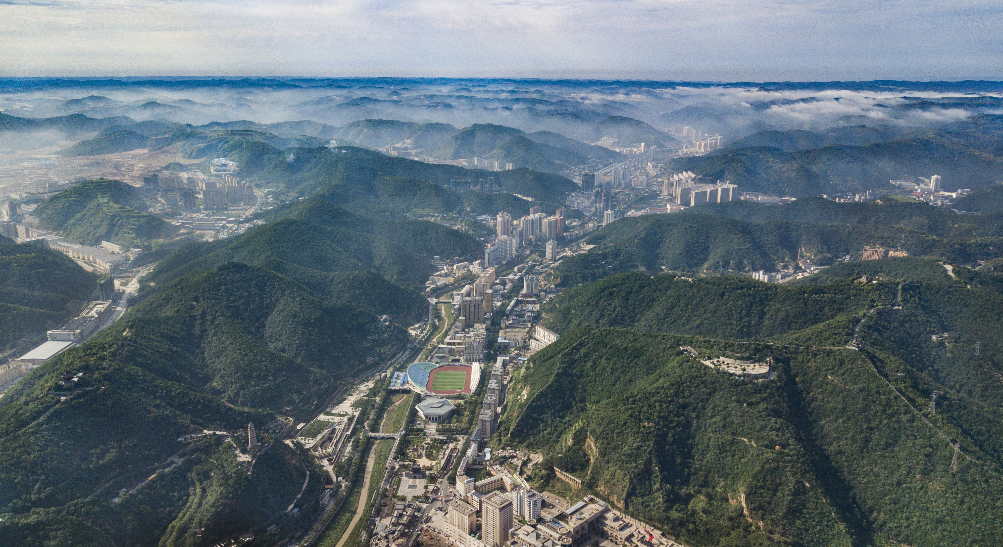 延安市全景图图片