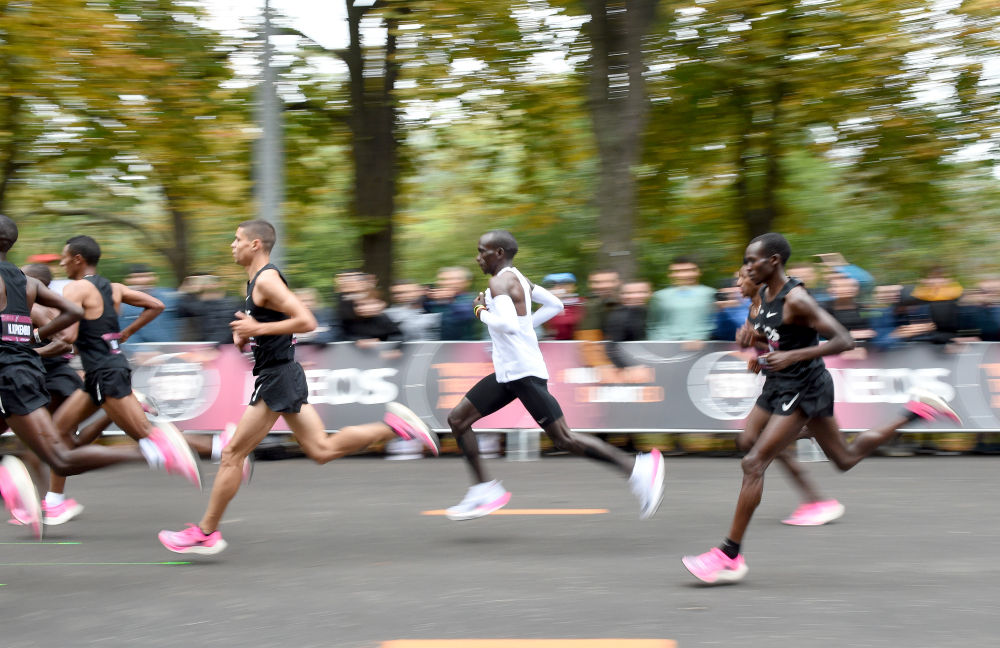 基普乔格全马破2成历史第一人