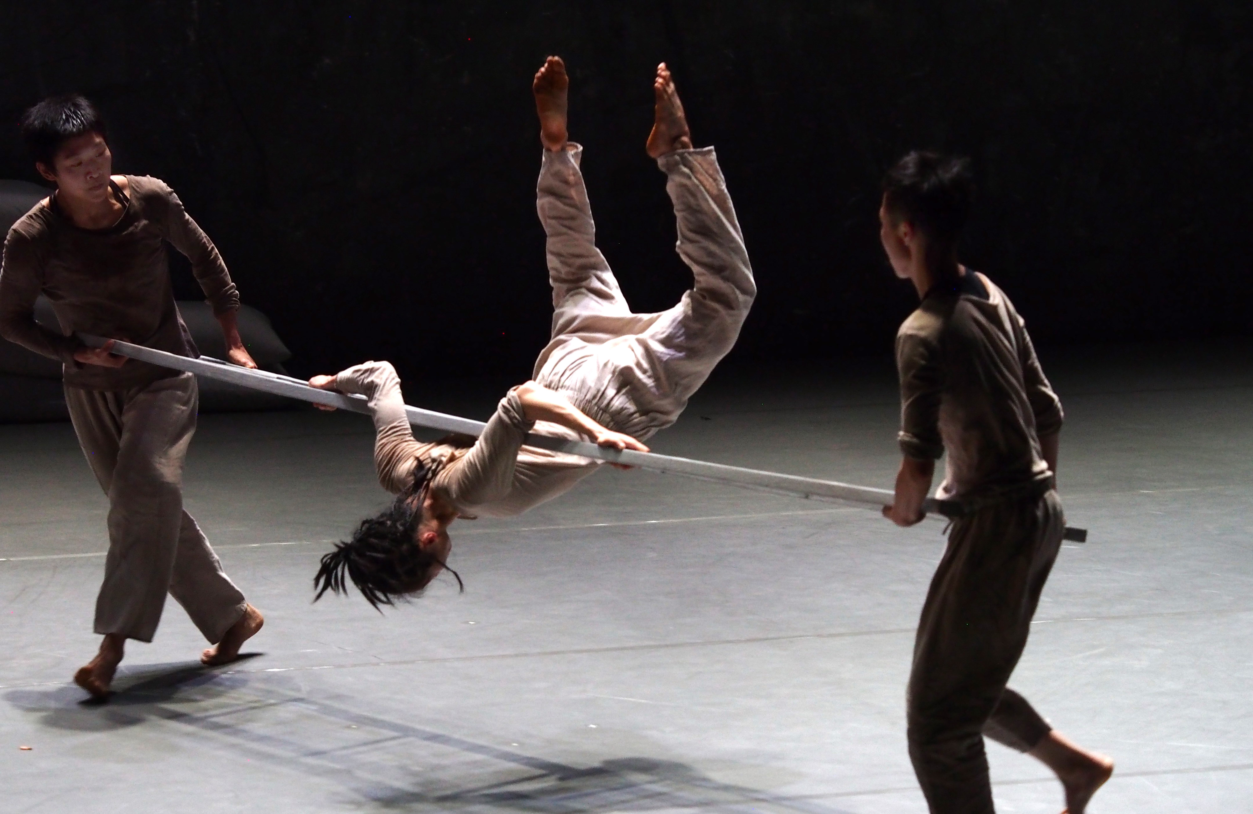 现代舞作品 插销 在沪上演