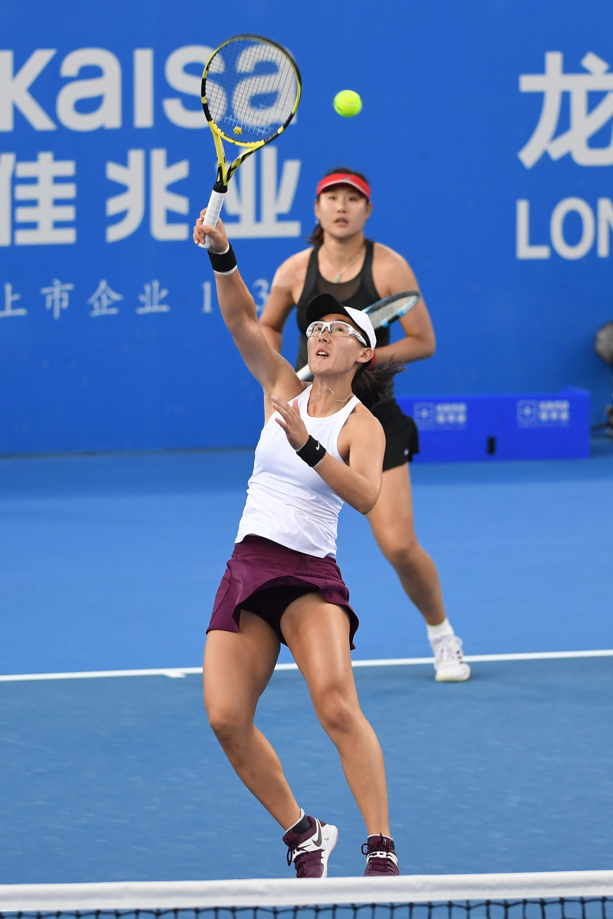 段莹莹 郑赛赛晋级深网双打决赛