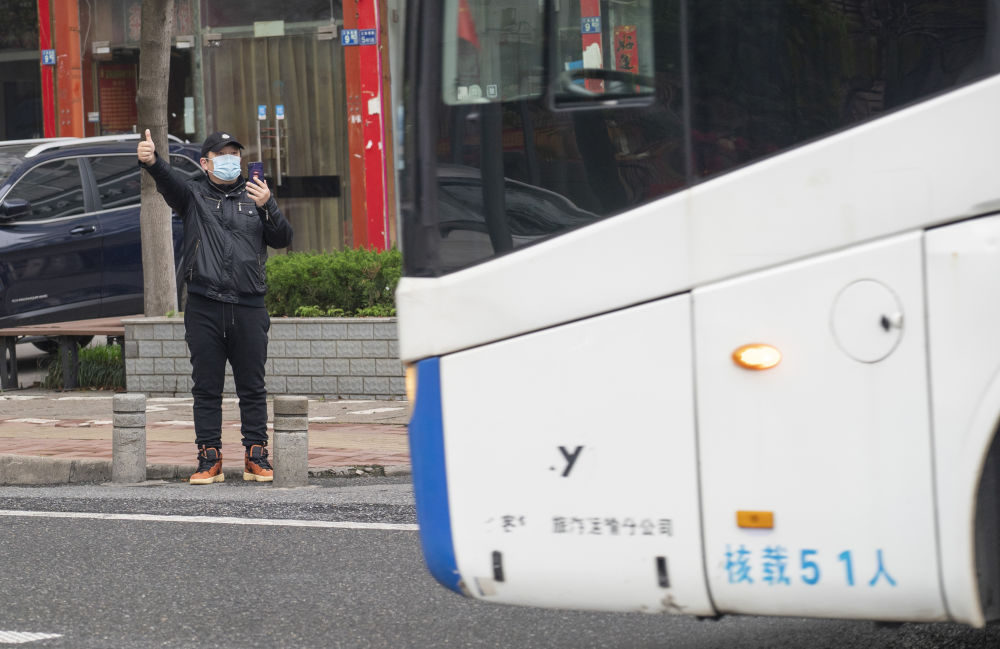 北京市属医院医疗队返程