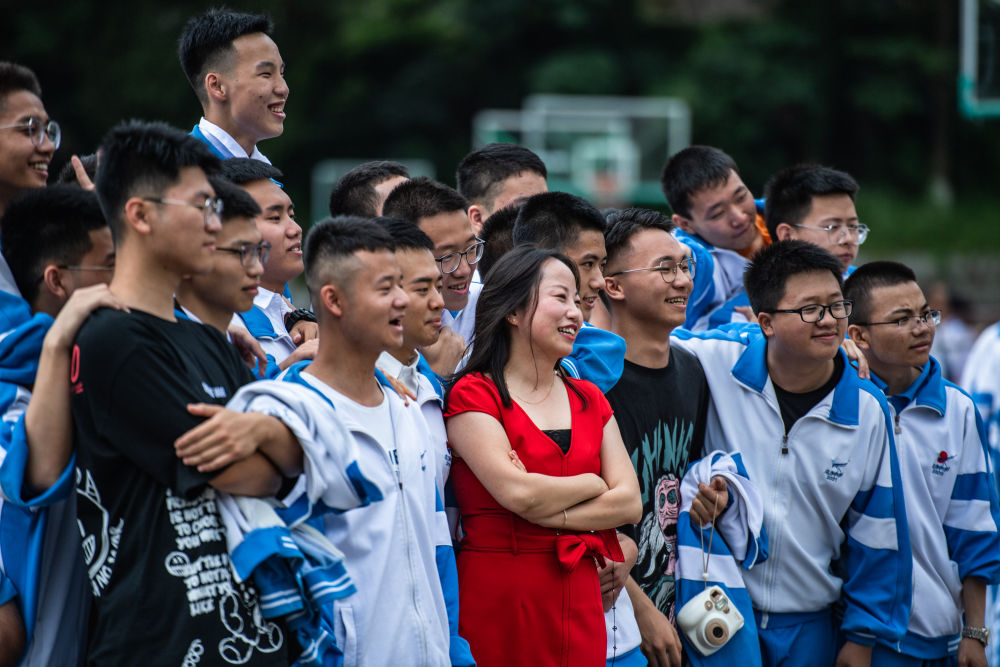 新华社青春飞扬