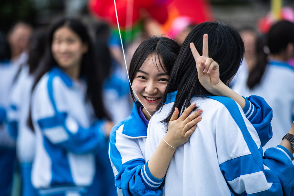 新华社青春飞扬