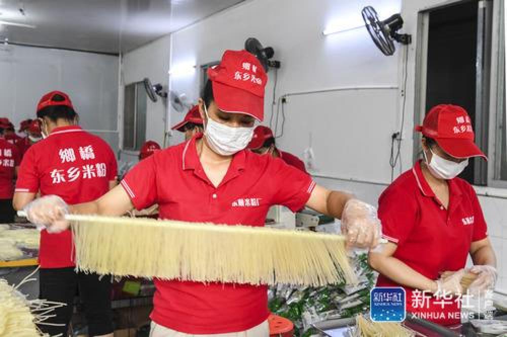 广西武宣：就业扶贫车间助力脱贫攻坚