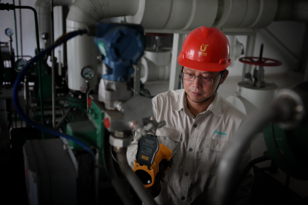 技能大师前浪引领技能新秀后浪跃进无锡市大力培育高素质产业工人队伍