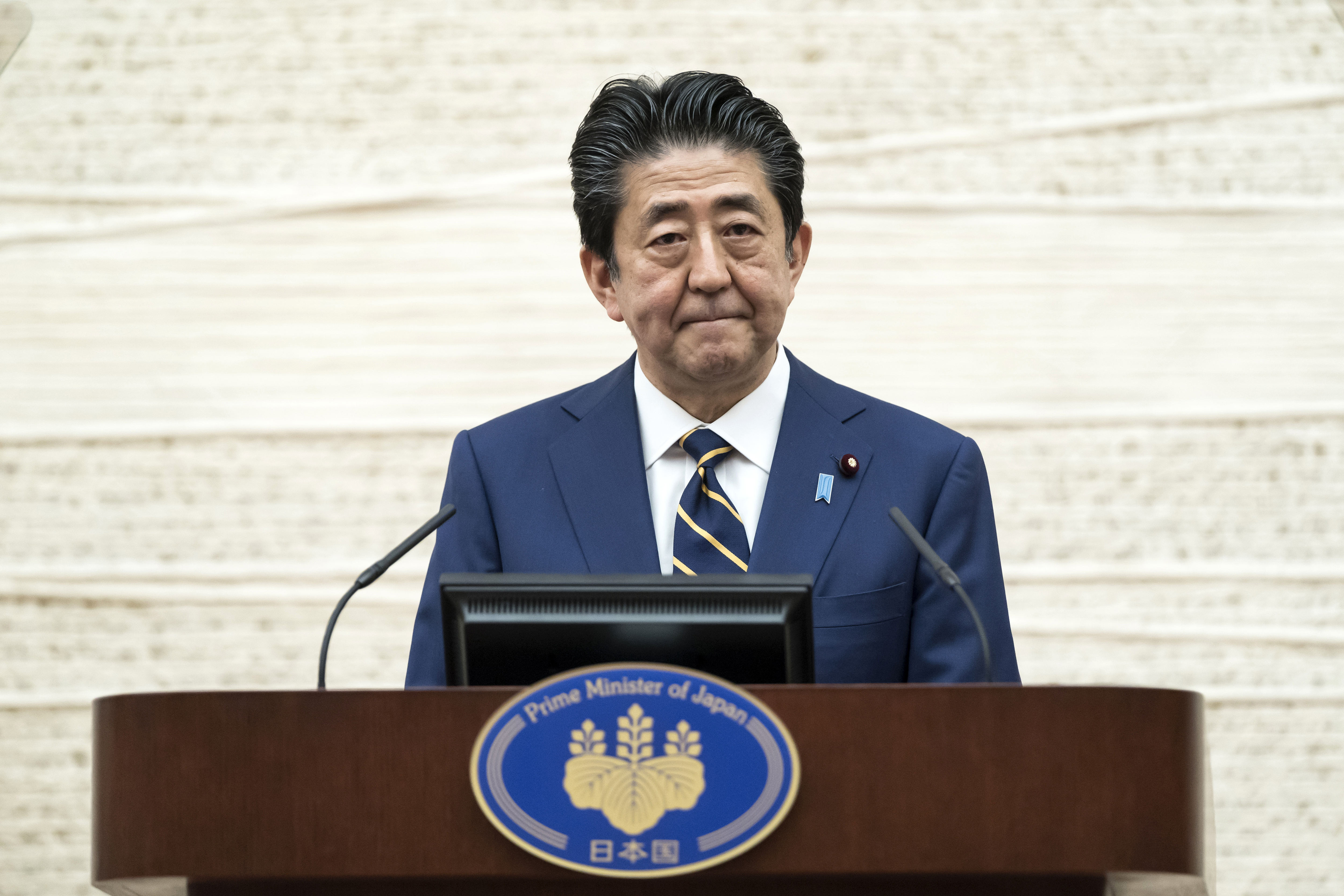 日本总统安培图片