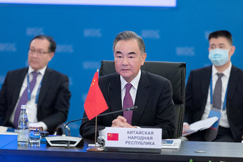 上合组织外长会在莫斯科举行 中方吁勿让世界回“丛林时代”