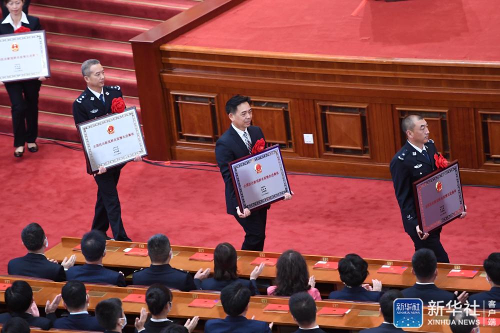 全国抗击新冠肺炎疫情表彰大会在京隆重举行-新闻中心-东营网