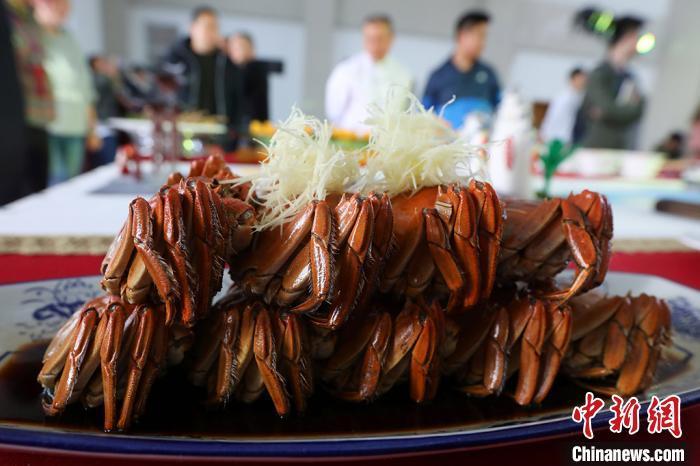 ↑资料图：秋风起，蟹儿肥。 泱波 摄