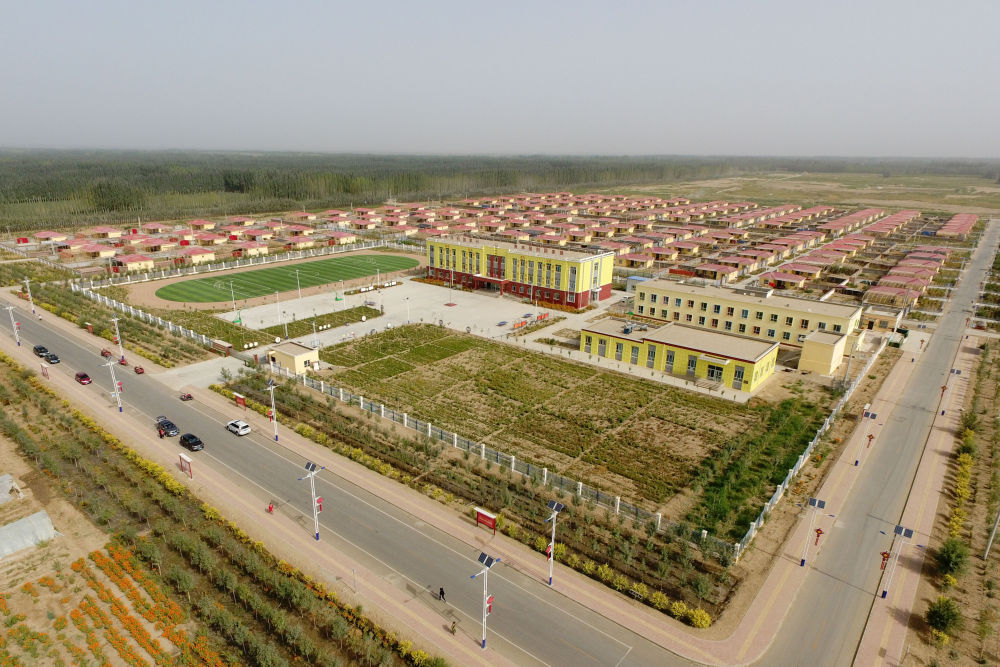 新疆和田地区策勒县小康新区(2019年9月2日摄,无人机照片).