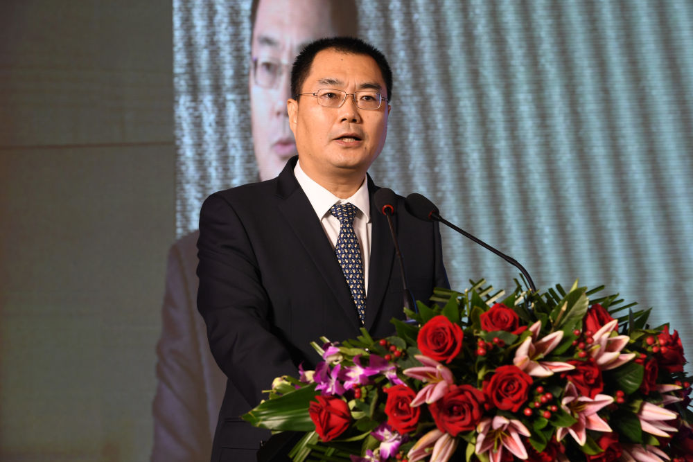 广东省委宣传部常务副部长刘红兵在推介活动上致辞.