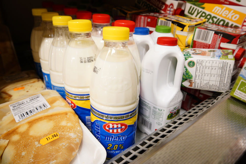 新华社|这个“双十一”，送货的不只有小哥，还有火车