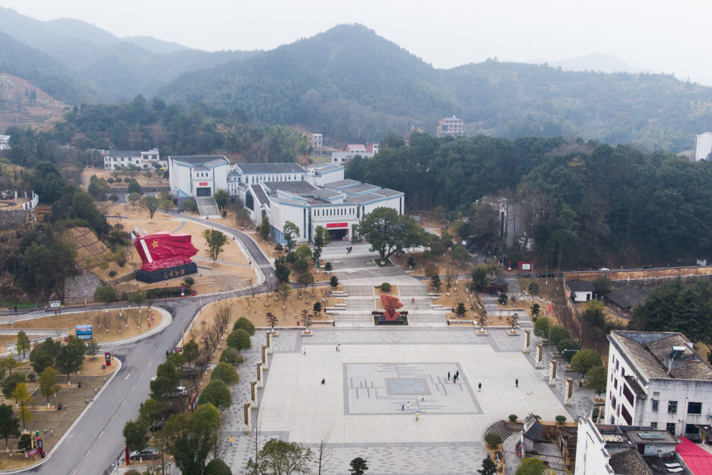 这是1月26日在湖南省浏阳市文家市镇拍摄的秋收广场.