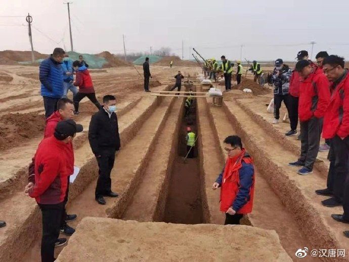 咸阳机场扩建发现3500多座古墓 网友：地上没开盘，地下住满了