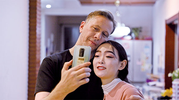 “平安就是最好的团圆”:一位“洋女婿”的别样中国年