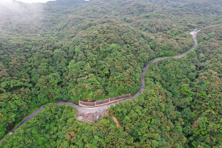 老山界山景图图片