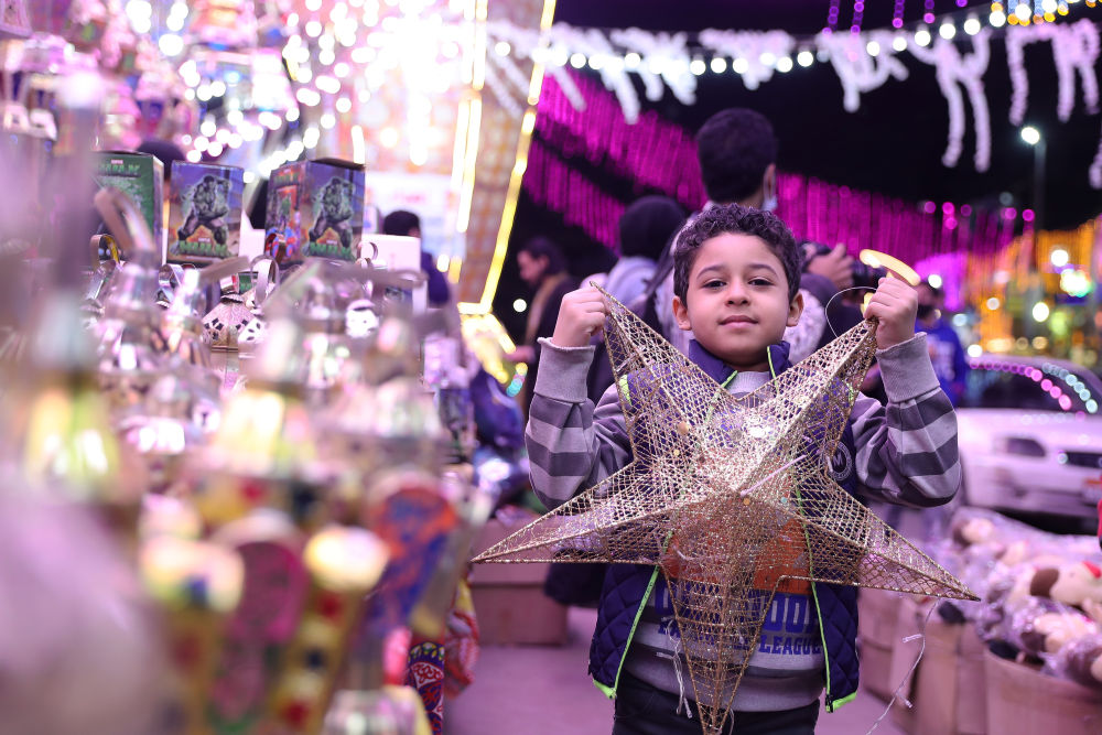 埃及迎斋月购斋灯