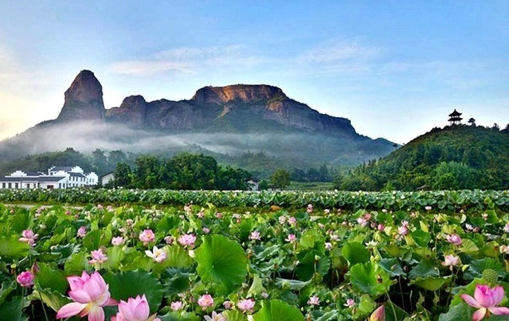 江西第一家"中国温泉之城"花落石城